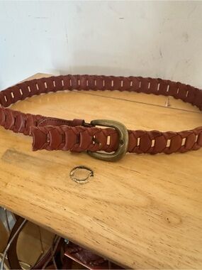 Italian Full Grain Leather and crafted in Turkey